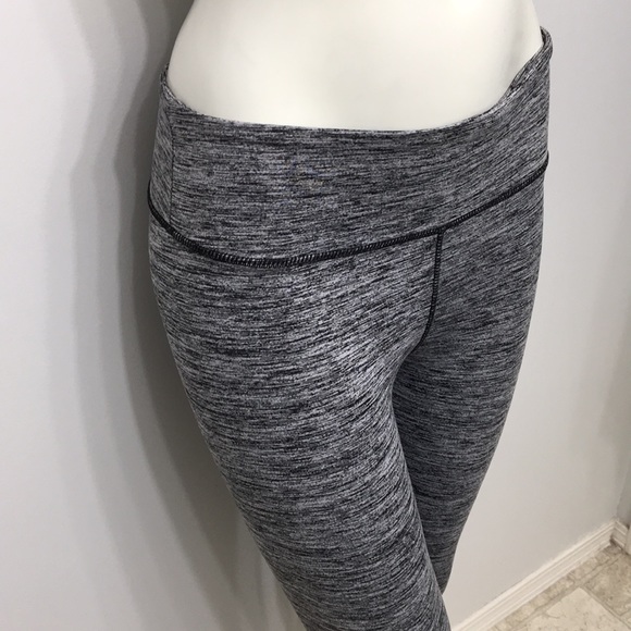 Infinite Gray Black Legging Size Medium - Picture 4 of 11